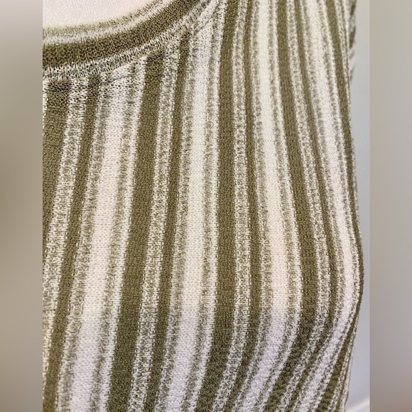 DG2 By Diane Gilman Fit and Flare Blouse Size L - Picture 6 of 9